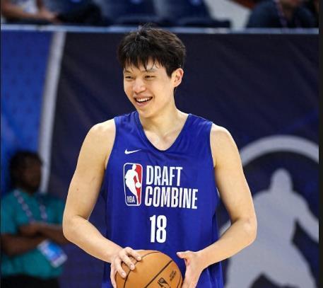 个针对新秀, src, 代言合同等