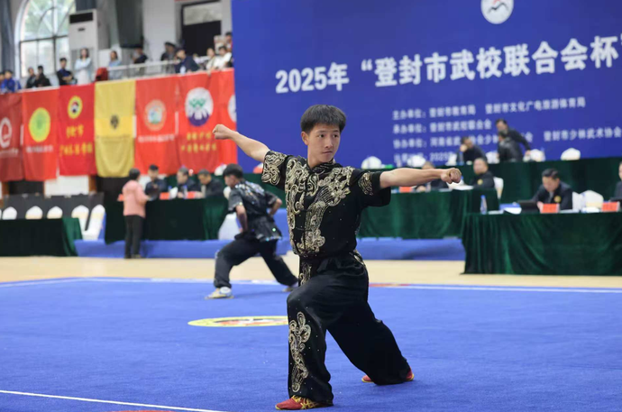 的预期目标, 成立后举办, 所武校的十 的预期目标, 成立后举办, 所武校的十